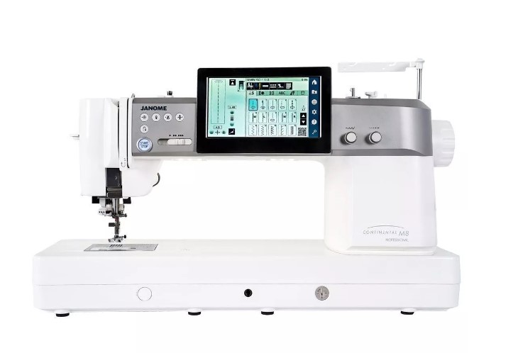 Швейная машина Janome Continental M8 Professional